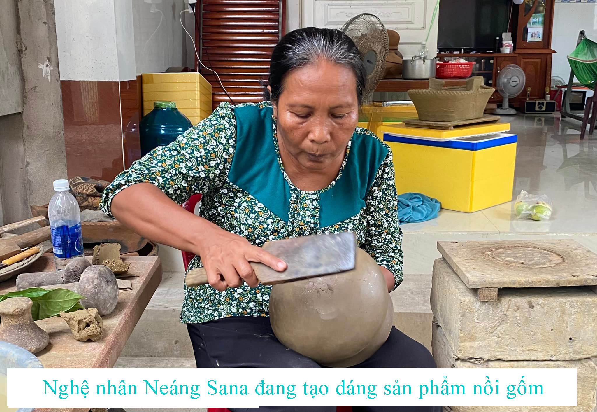 Gốm Phnom Pi Của Đồng Bào Khmer Ở An Giang - Bảo Tàng Phụ Nữ Nam Bộ